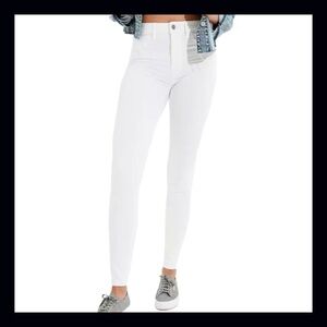 American Eagle White Next Level High-Waisted Jegging Size 6 Short